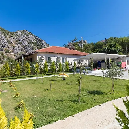 Kamelya Selimiye Hotel